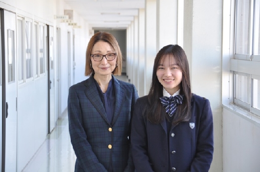 面接・小論文指導を担当した橋本先生と