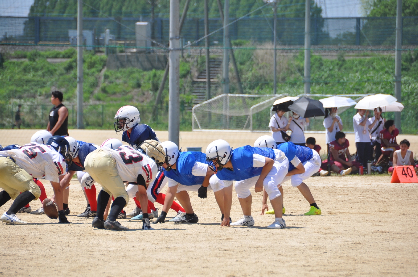戦術の理解力に優れる1年生TE舟木。OLをどこでも務められるプレー理解力に期待
