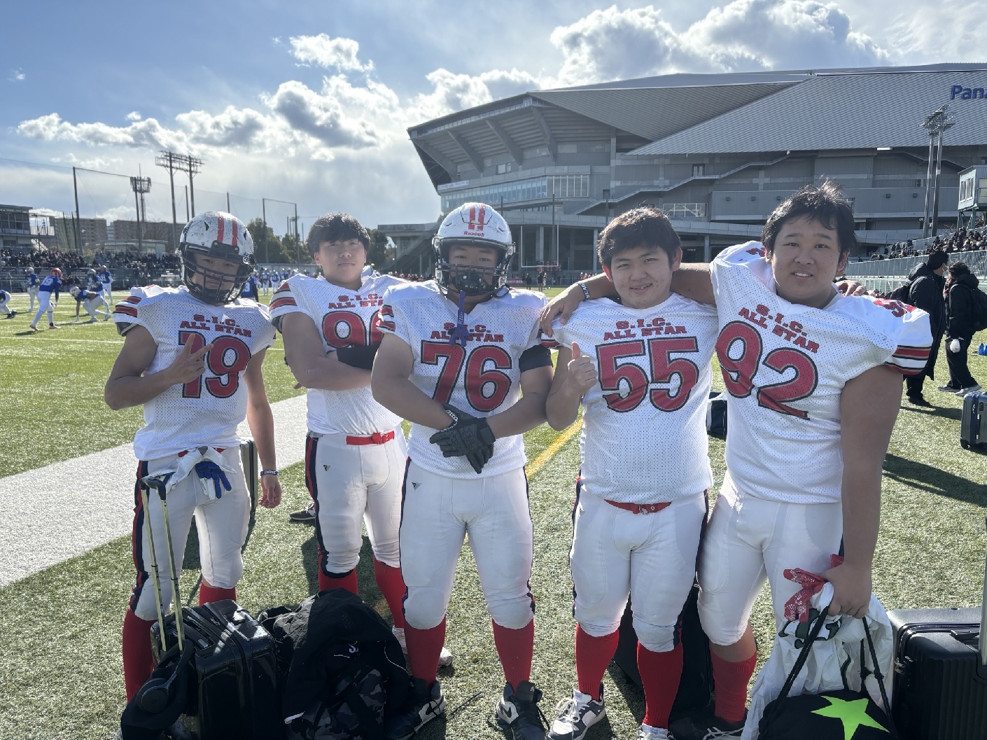 勝利に貢献した本校の2年生5名