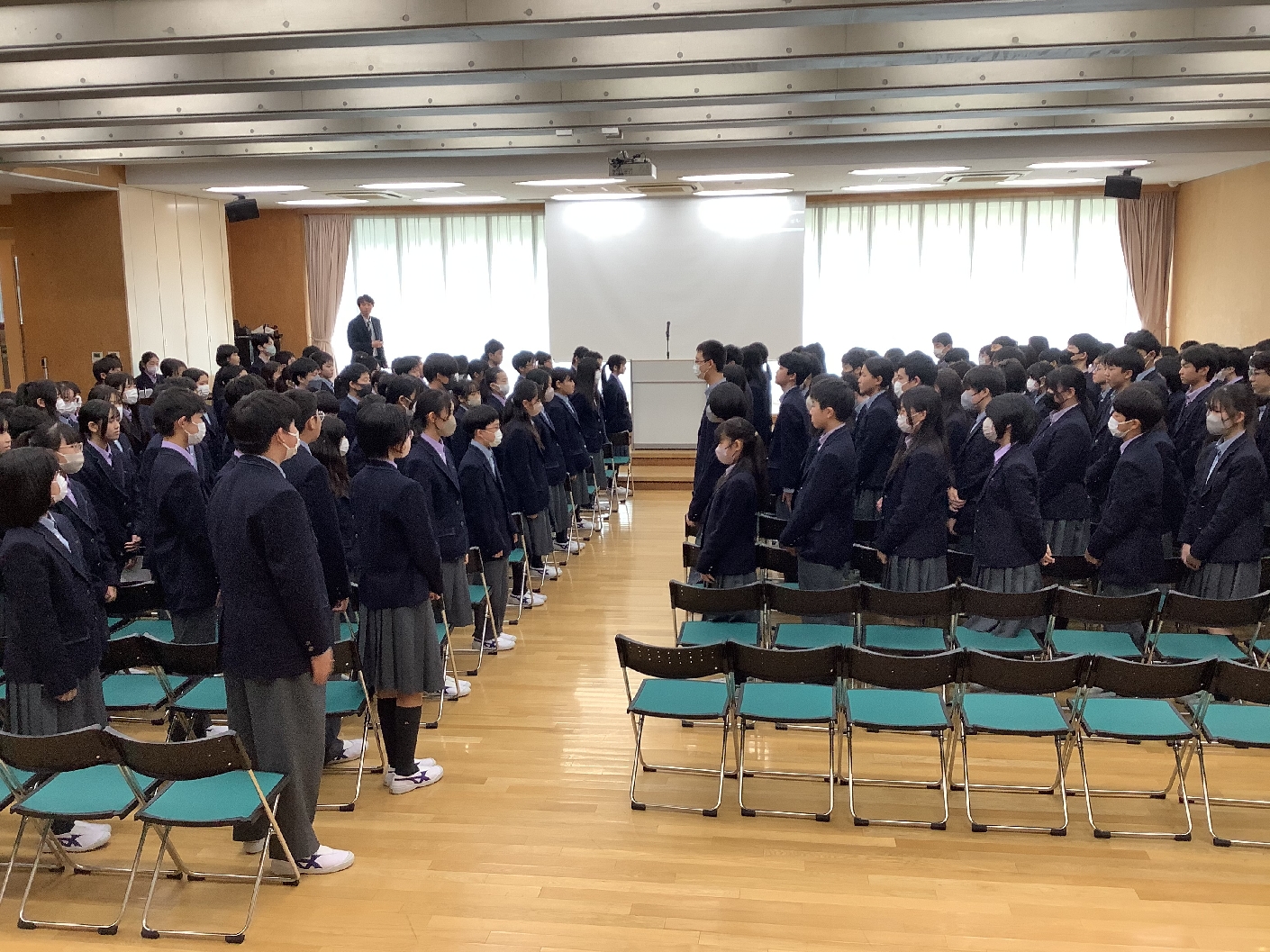 対面式の様子