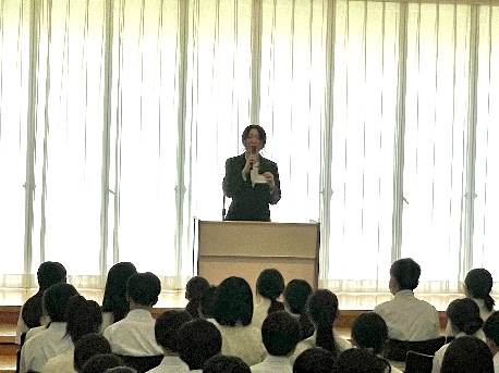教育実習生