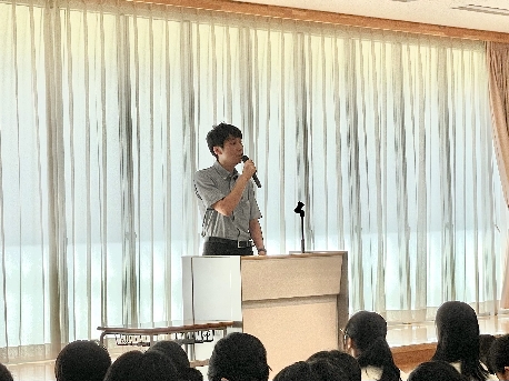 生徒指導部　高野先生