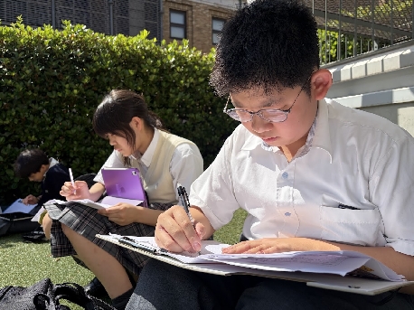 しおり記入中…